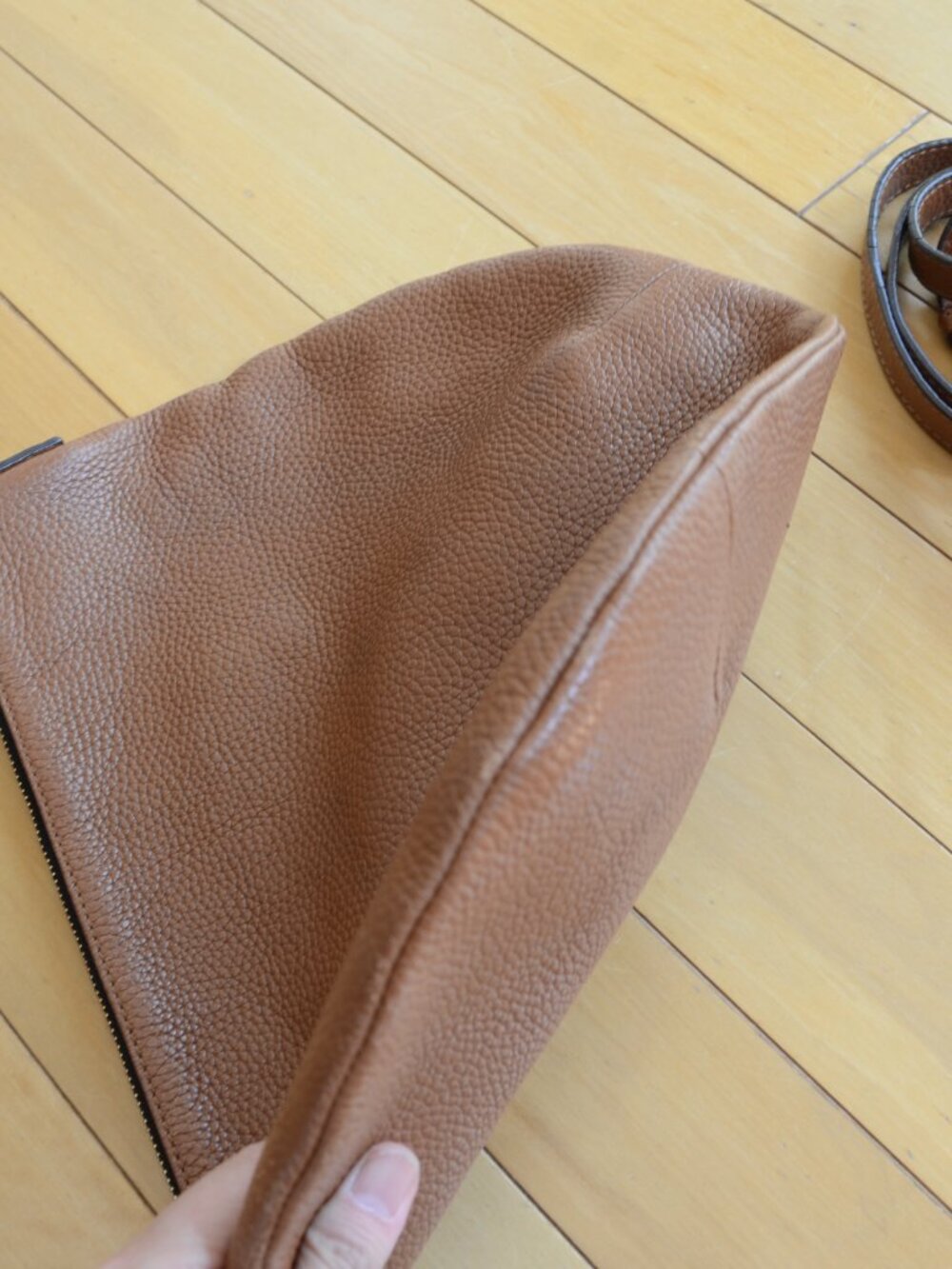 Boden brown pebbled leather hobo shoulder bag - Picture 7 of 13